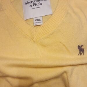 3 Abercrombie men sweaters